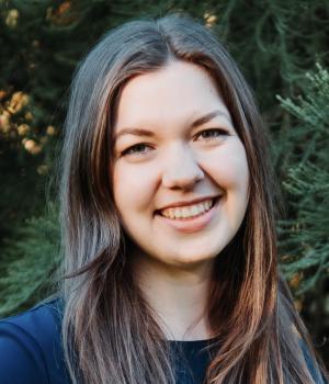 Headshot of Jenna Buhrmann